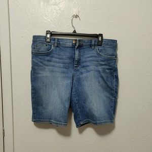CHAPS Denim Bermuda shorts